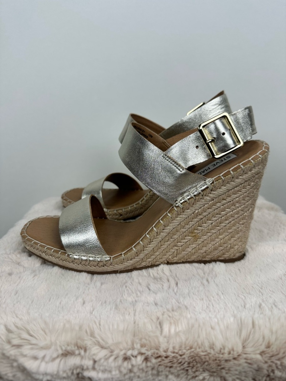 Steve Madden Gold Espadrille Wedge Sandals Leather Platform Ankle Strap Size 10 - Picture 2 of 13